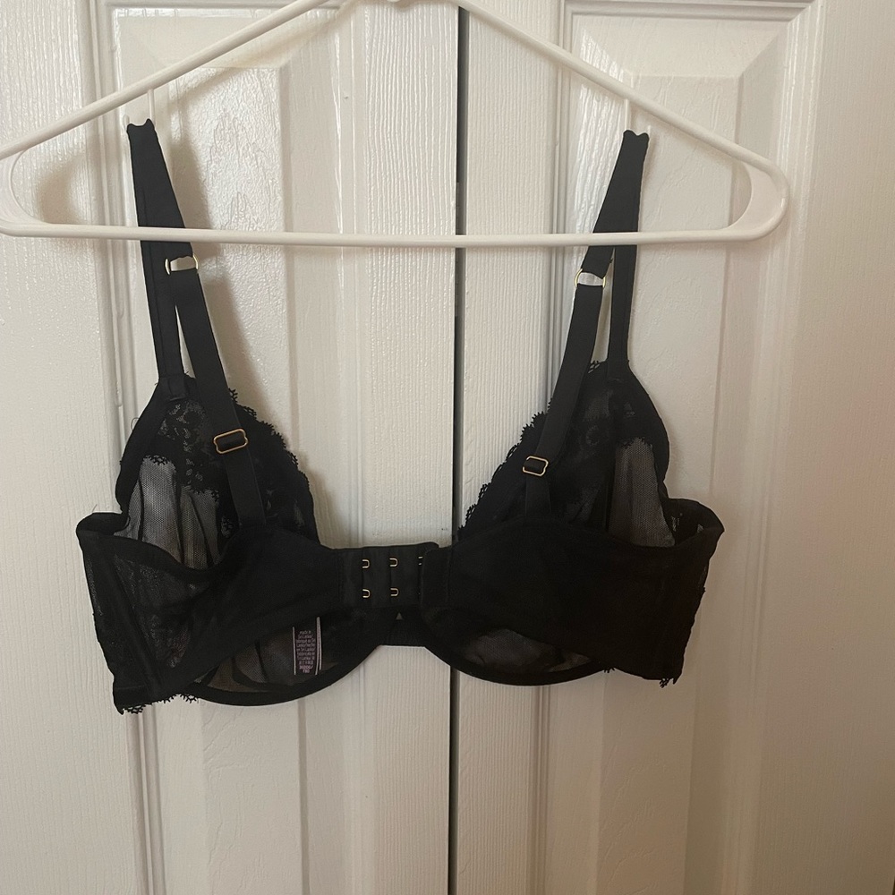 VICTORIA’S SECRET unlined flora Demi bra - Picture 3 of 3